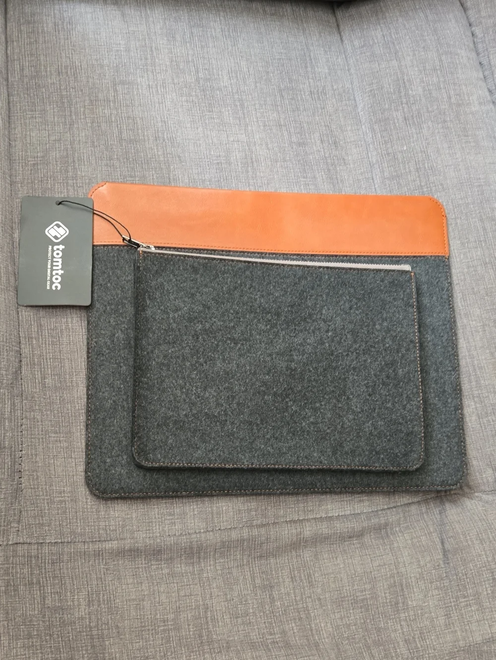 Tomtoc Men's Gray Felt Laptop Sleeve with Tan Leather Trim